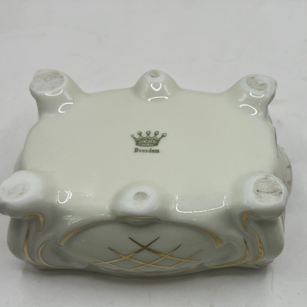 Dresden Porcelain Trinket Box - Picture 7 of 8